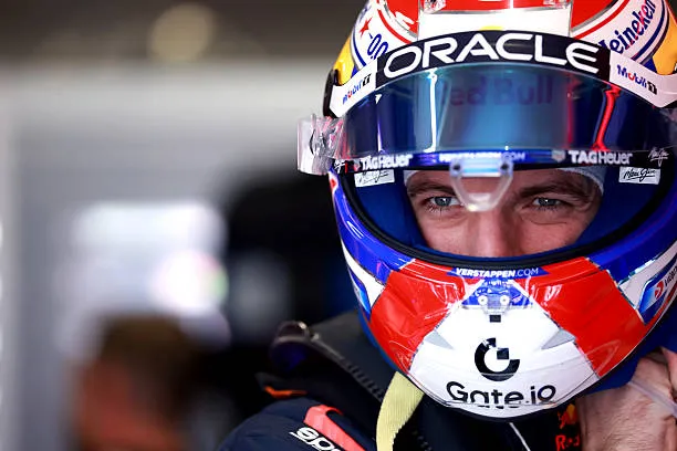 Verstappen ganó en Imola y recortó en el campeonato.