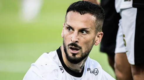 Benedetto rescindió su contrato con Olimpia tras 14 partidos y cero goles