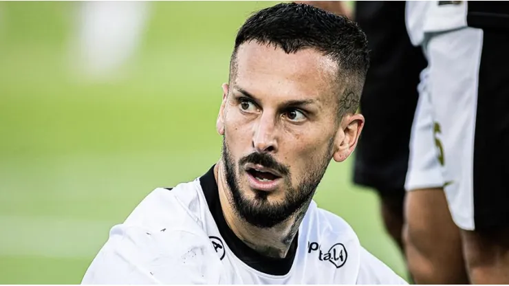 Benedetto rescindió su contrato con Olimpia tras 14 partidos y cero goles