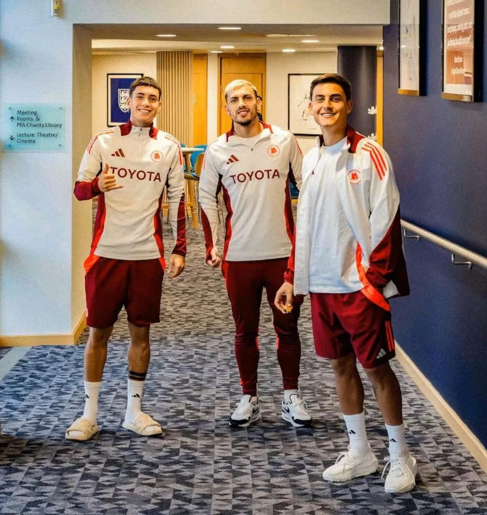Matías Soulé, Leandro Paredes y Paulo Dybala en Roma. (@Matiassoule11 en Instagram)
