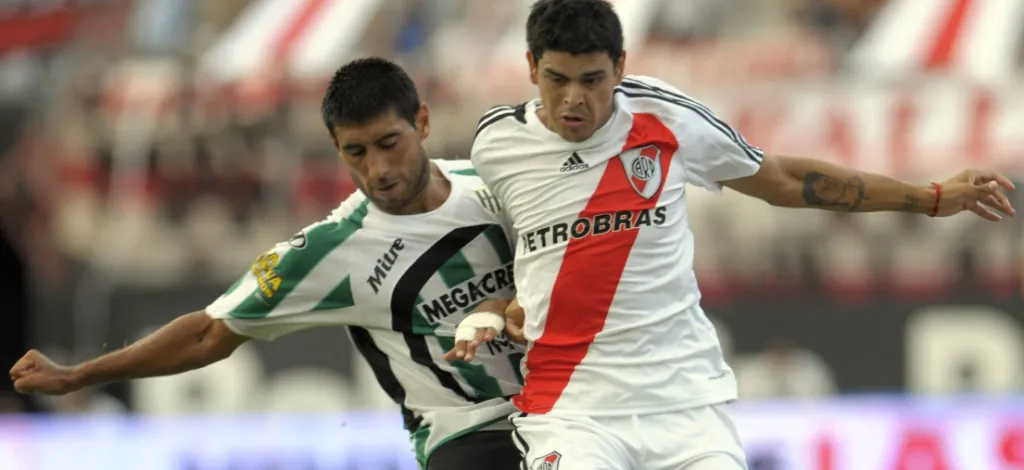 Gustavo Bou jugó 33 partidos en River y marcó 3 goles. (Foto: Getty).
