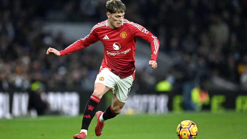 Alejandro Garnacho buscará sumar un título con Manchester United.