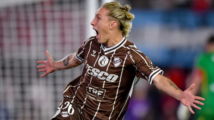 Ignacio Schor convirtió el último penal y selló la clasificación de Platense a las semifinales del fútbol argentino.