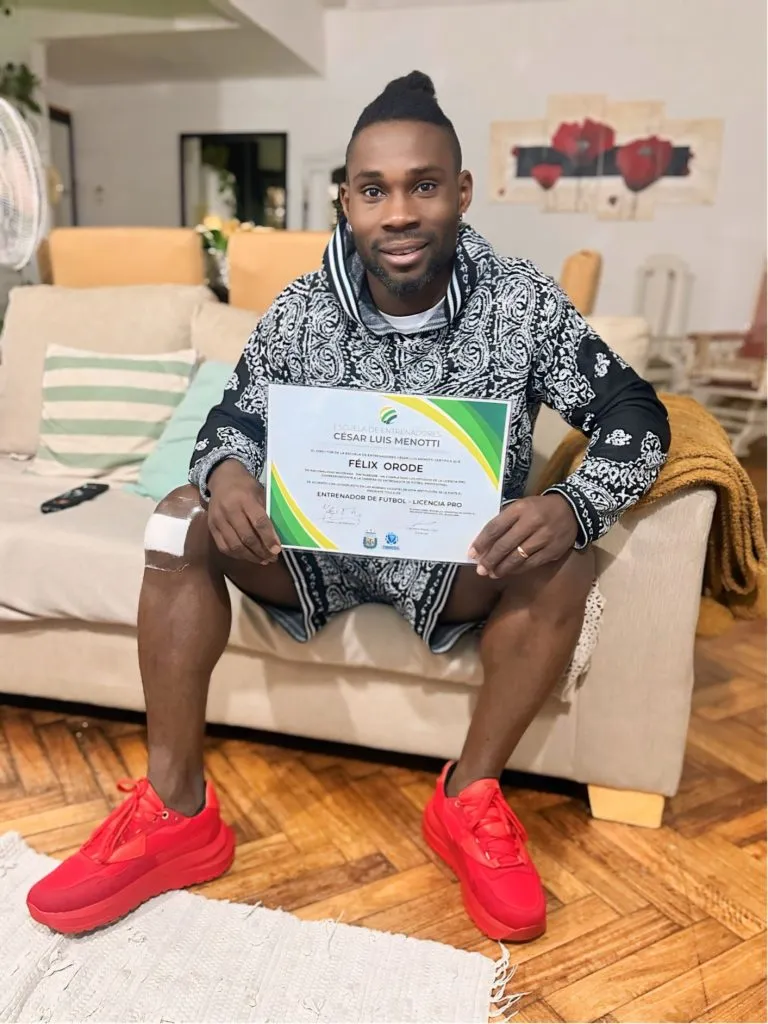 Orode se graduó de entrenador en la escuela de César Luis Menotti. (Foto: @FelixOrode).