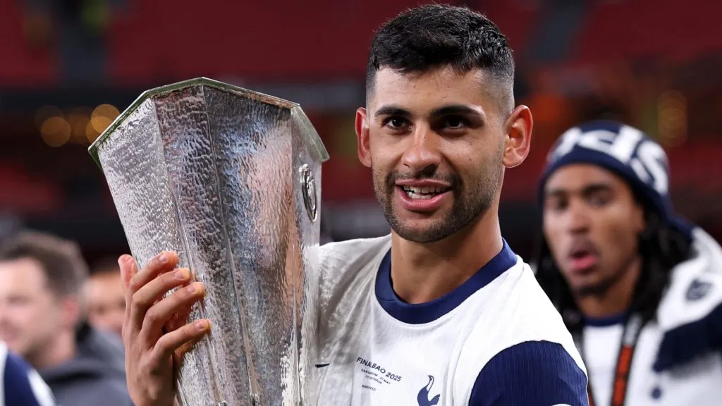 Cuti Romero, el mejor defensor del mundo para Garnacho.