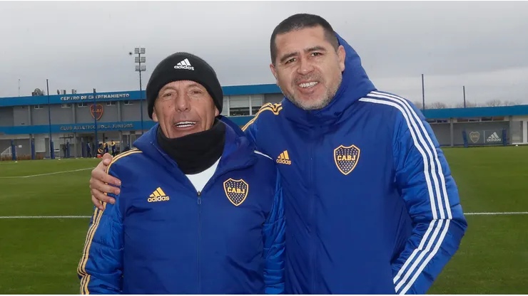 Miguel Ángel Russo junto a Juan Román Riquelme.
