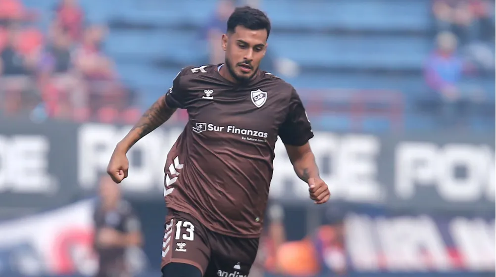 Nacho Vázquez, de gran presente en Platense.