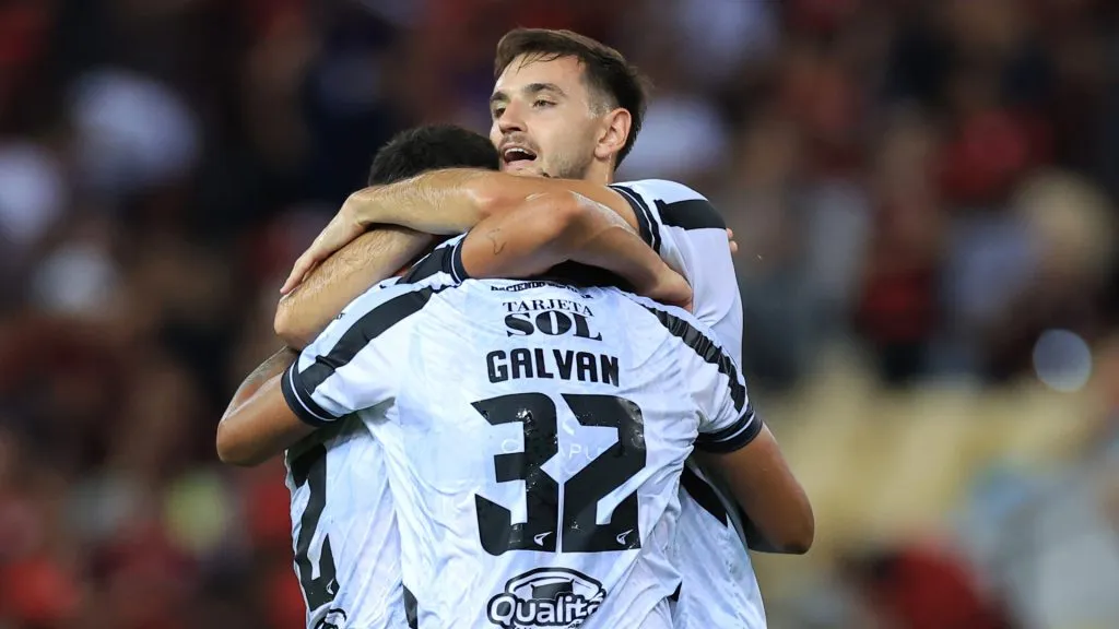 Central Córdoba busca cerrar la fase de grupos en la cima.