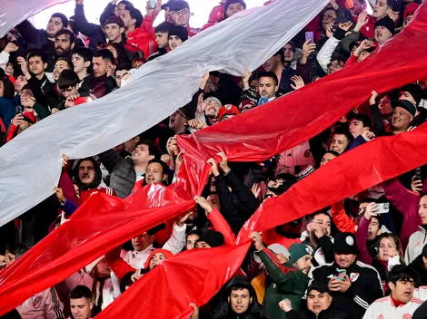 Los hinchas de River apuntaron contra Pezzella tras el empate ante Universitario