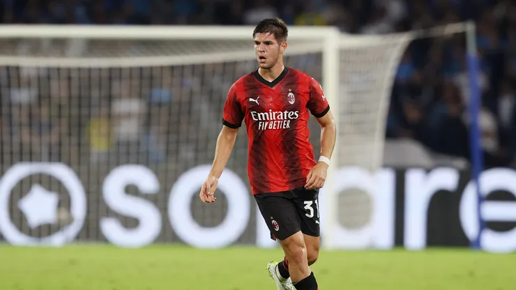 Marco Pellegrino, el defensor de AC Milan por el que avanza Riquelme