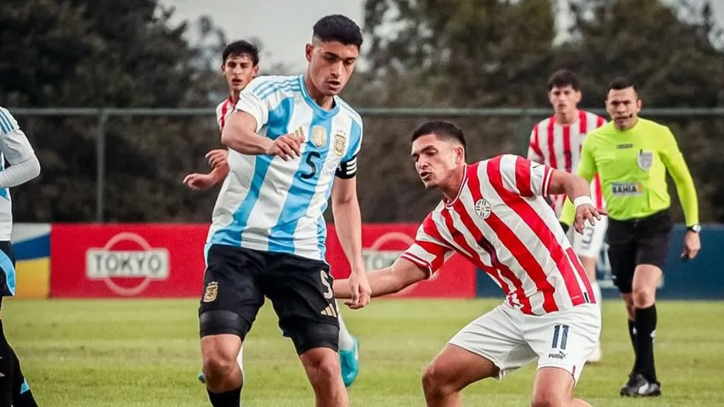 Lautaro López, el mediocampista que sigue Racing.