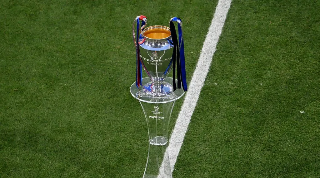 La Champions League aguarda por ser levantada por Paris Saint Germain o Inter (Getty).