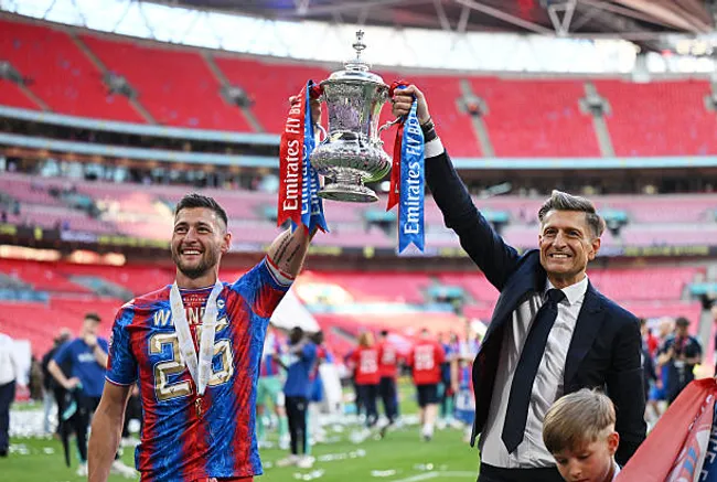 El Palace clasificó por primera vez a Europa pero tiene problemas para jugar.