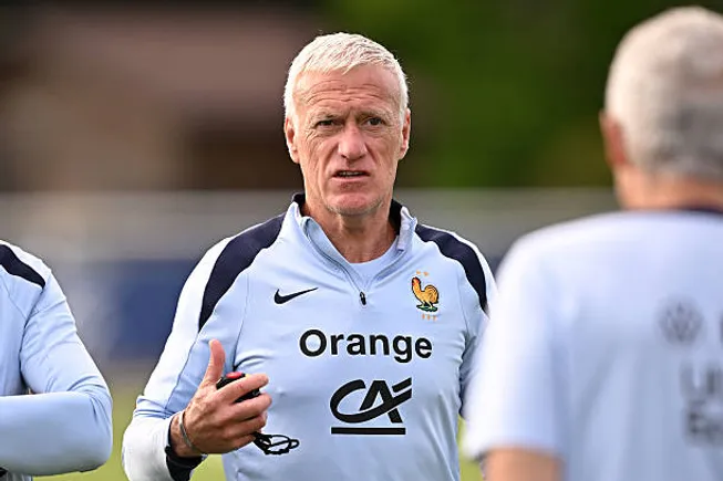 Deschamps comparó a Yamal y Mbappé.