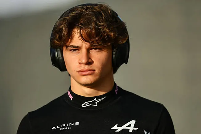 Nicola Lacorte (18) fue suspendido por una carrera tras múltiples sanciones.