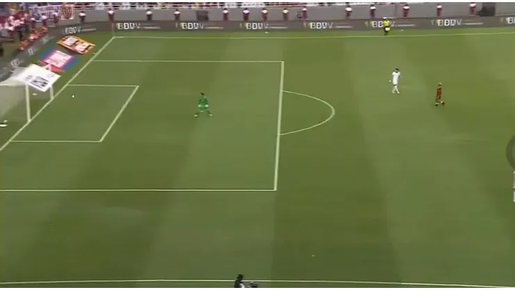 El blooper del arquero de Bolivia en el gol de Venezuela por Eliminatorias
