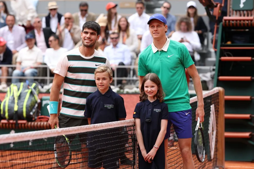 Carlos Alcaraz y Jannik Sinner en la previa de la final. (Foto: Getty).