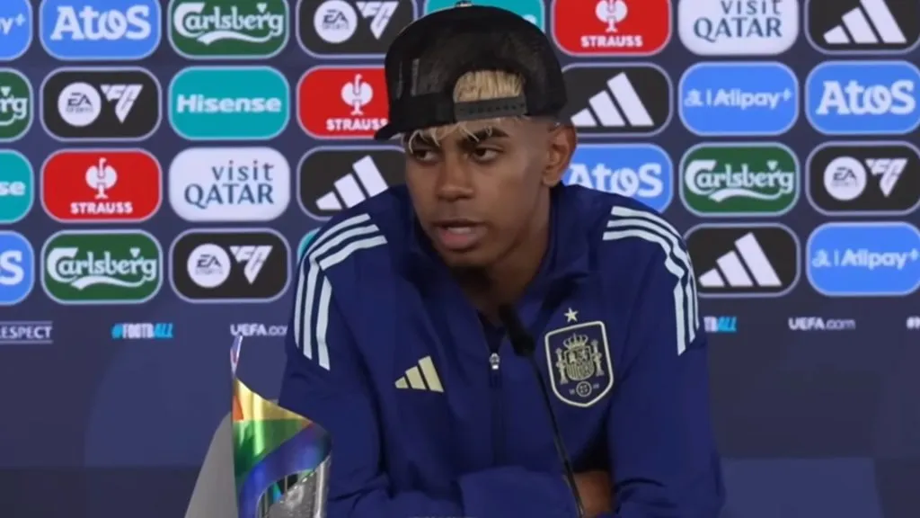 Lamine Yamal en la conferencia de prensa post partido vs. Portugal.