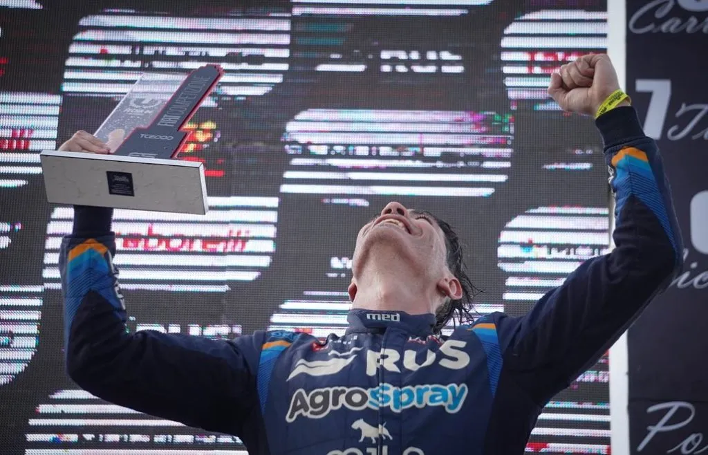 El Chino y su primer triunfo al volante. Foto Fiat Competizione.