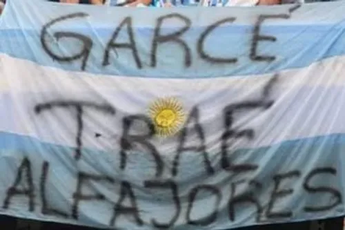 La famosa bandera. Foto archivo.