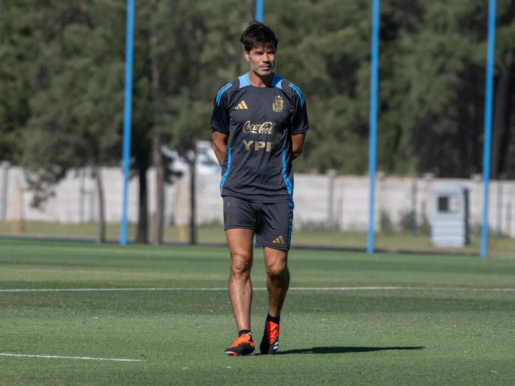 Ariel Garcé en la Selección. Foto AFA.
