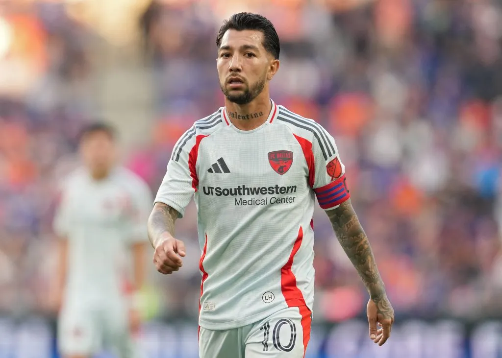 El ex Boca Luciano Acosta durante su estadía en FC Dallas. (Getty Images)