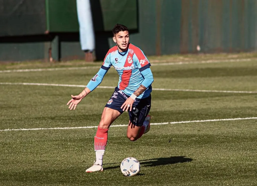Tras 30 partidos en Arsenal, Bernardi rescindió para ser nuevo refuerzo de Estudiantes. (Foto: @balthabernardi)