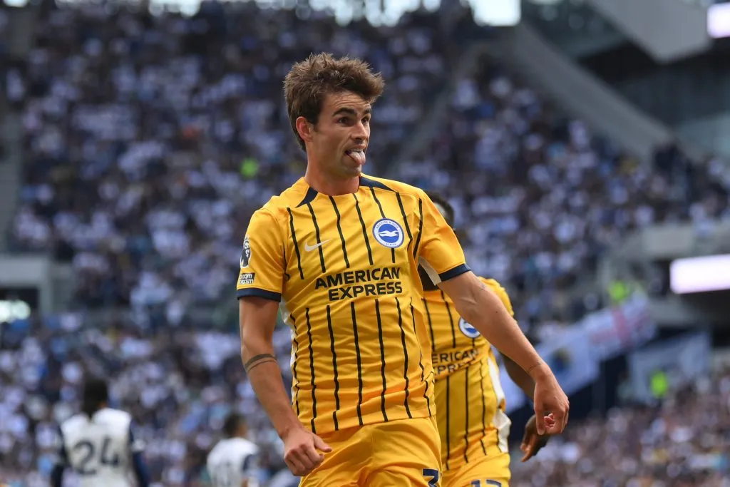 Matt O’Riley, el volante que desde Roma quieren que sea el reemplazante de Paredes (Getty Images).