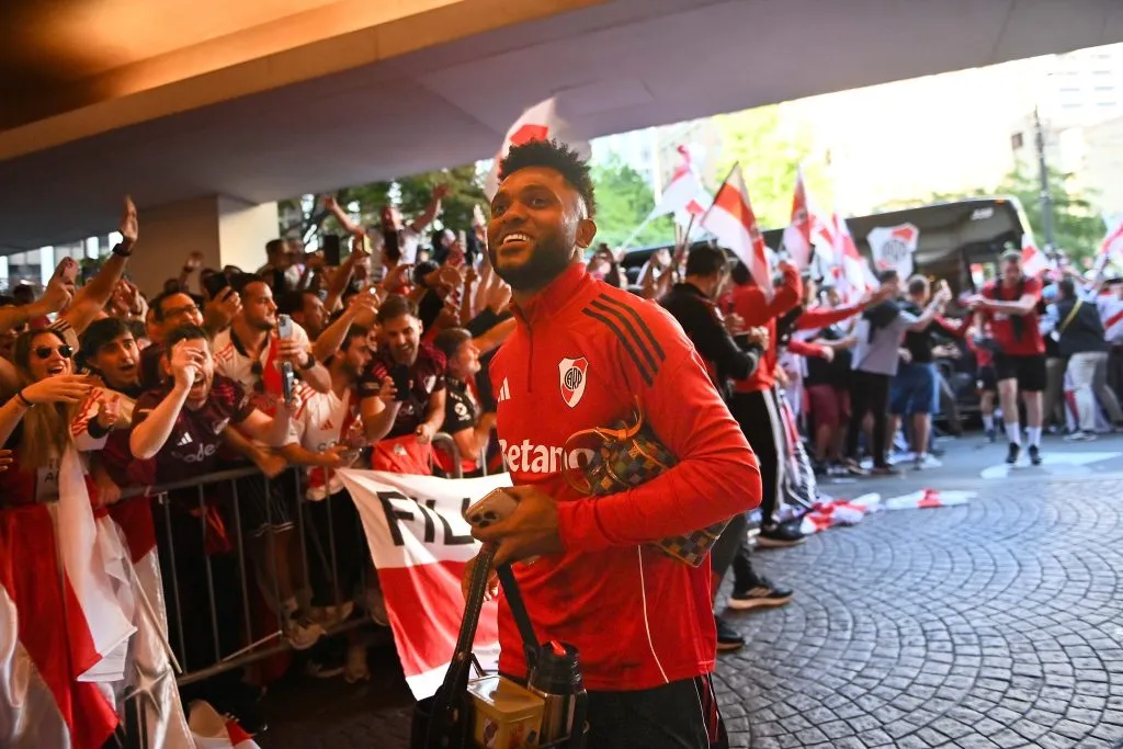 River recibió el apoyo de sus hinchas antes de estrenarse en el Mundial de Clubes.