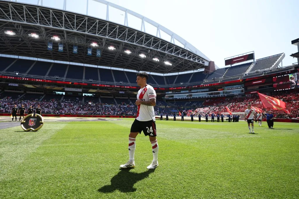 Enzo Pérez es uno de los futbolistas que deberá cuidarse de no volver a ser amonestado el sábado ante Monterrey.