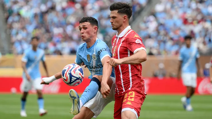 Manchester City gana 2 a 0 al entretiempo