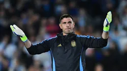 Emiliano Martínez, arquero de la Selección Argentina en el encuentro ante Colombia por Eliminatorias Sudamericanas. (Getty Images)