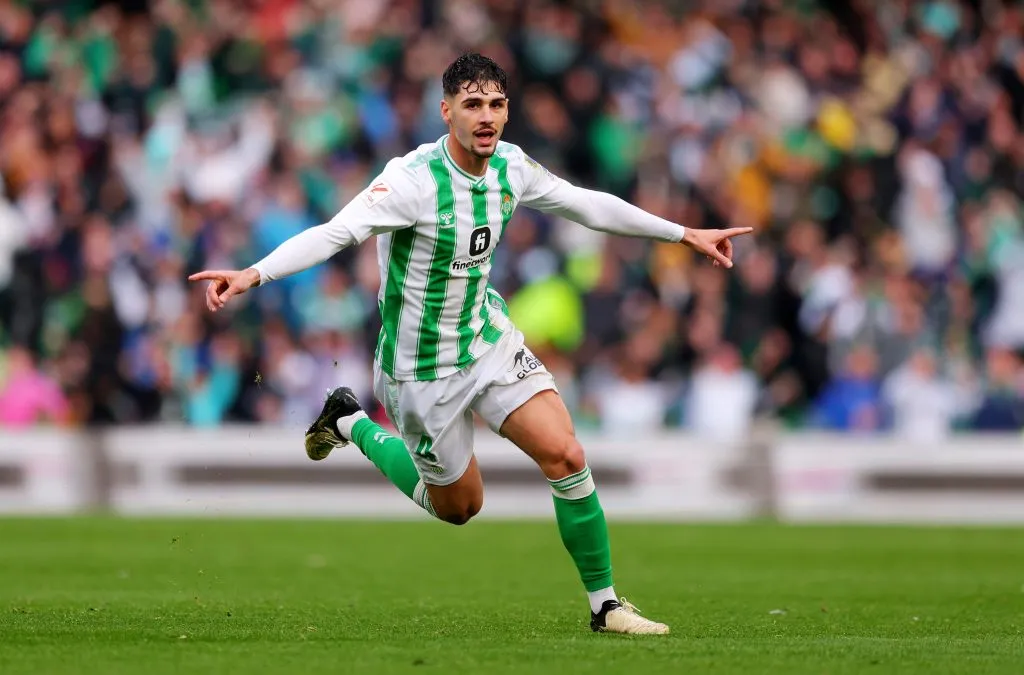 Johnny Cardoso, mediocampista de Real Betis. (Getty Images)