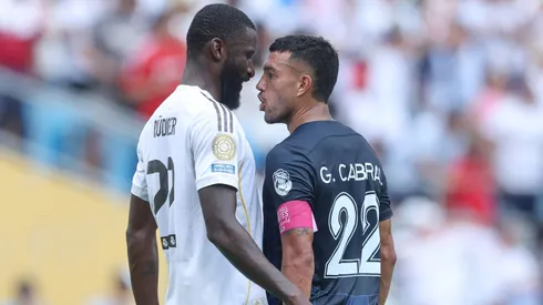 Gustavo Cabral se defendió de la acusación que hizo Antonio Rudiger y aclaró que no le hizo ningún comentario racista.