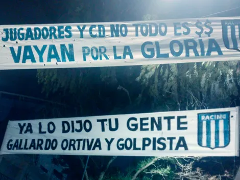 "Gallardo ortiva": los hinchas de Racing pusieron banderas contra River por la negociación con Maxi Salas