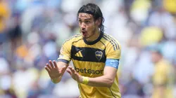 El regalo de Edinson Cavani a un jugador de Auckland City tras el empate de Boca