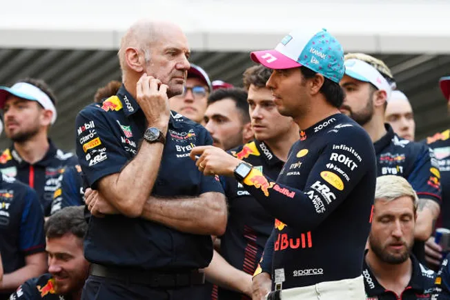 La salida de Newey inició la caída de Red Bull, destacó Checo.