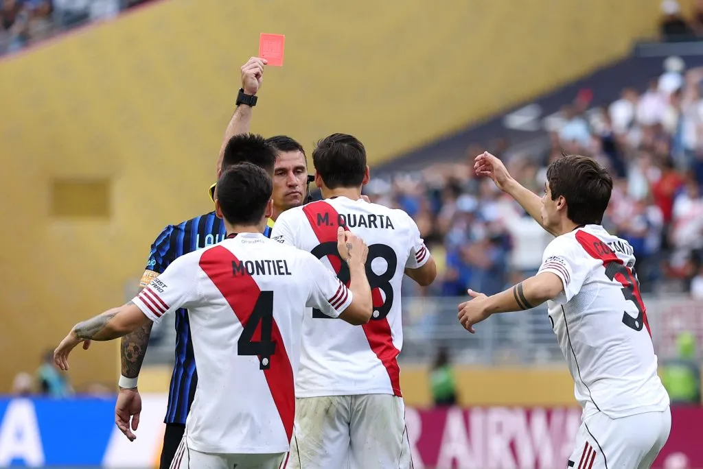 La expulsión a Lucas Martínez Quarta. (Foto: Getty).