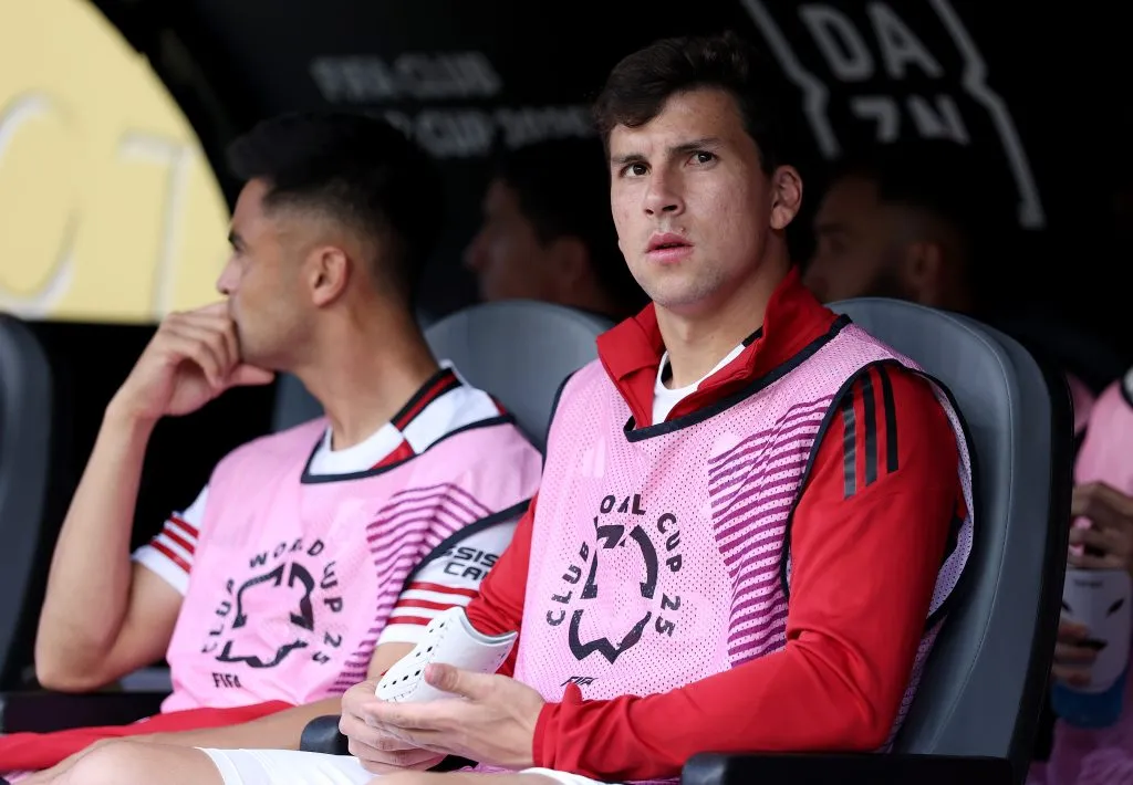 Gonzalo Tapia fue al banco ante Inter. (Foto: Getty).