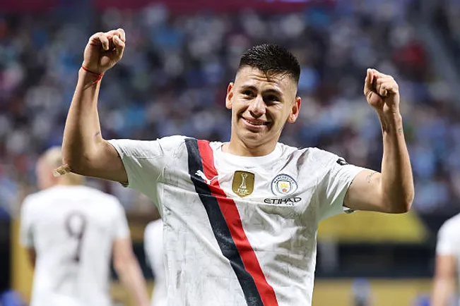 Guardiola tiene en alta estima al Diablito Echeverri.