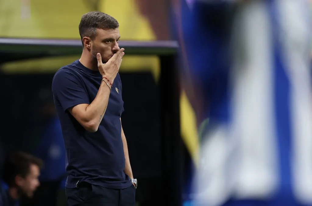 Martín Anselmi tuvo una fallida primera experiencia en Europa.