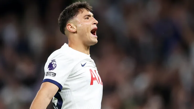 Alejo Véliz obligado a volver al Tottenham en medio del interés desde el fútbol argentino