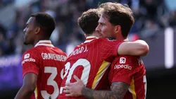 Alexis Mac Allister junto a Diogo Jota.