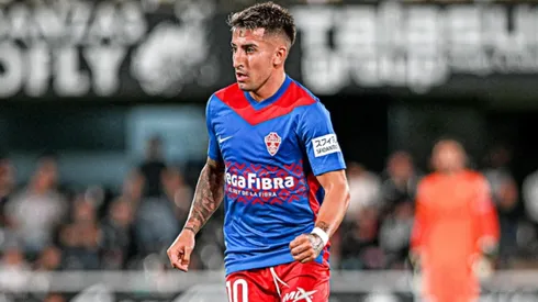 Nicolás Fernández Mercau durante su estadía en Elche de España. (@nicolasfernandez_26)