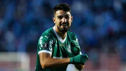 El Flaco López celebrando un gol en Palmeiras.