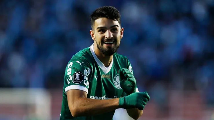 El Flaco López celebrando un gol en Palmeiras.