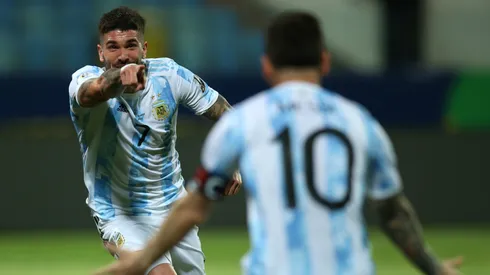 Rodrigo De Paul y Lionel Messi con la Selección Argentina. (Getty Images)