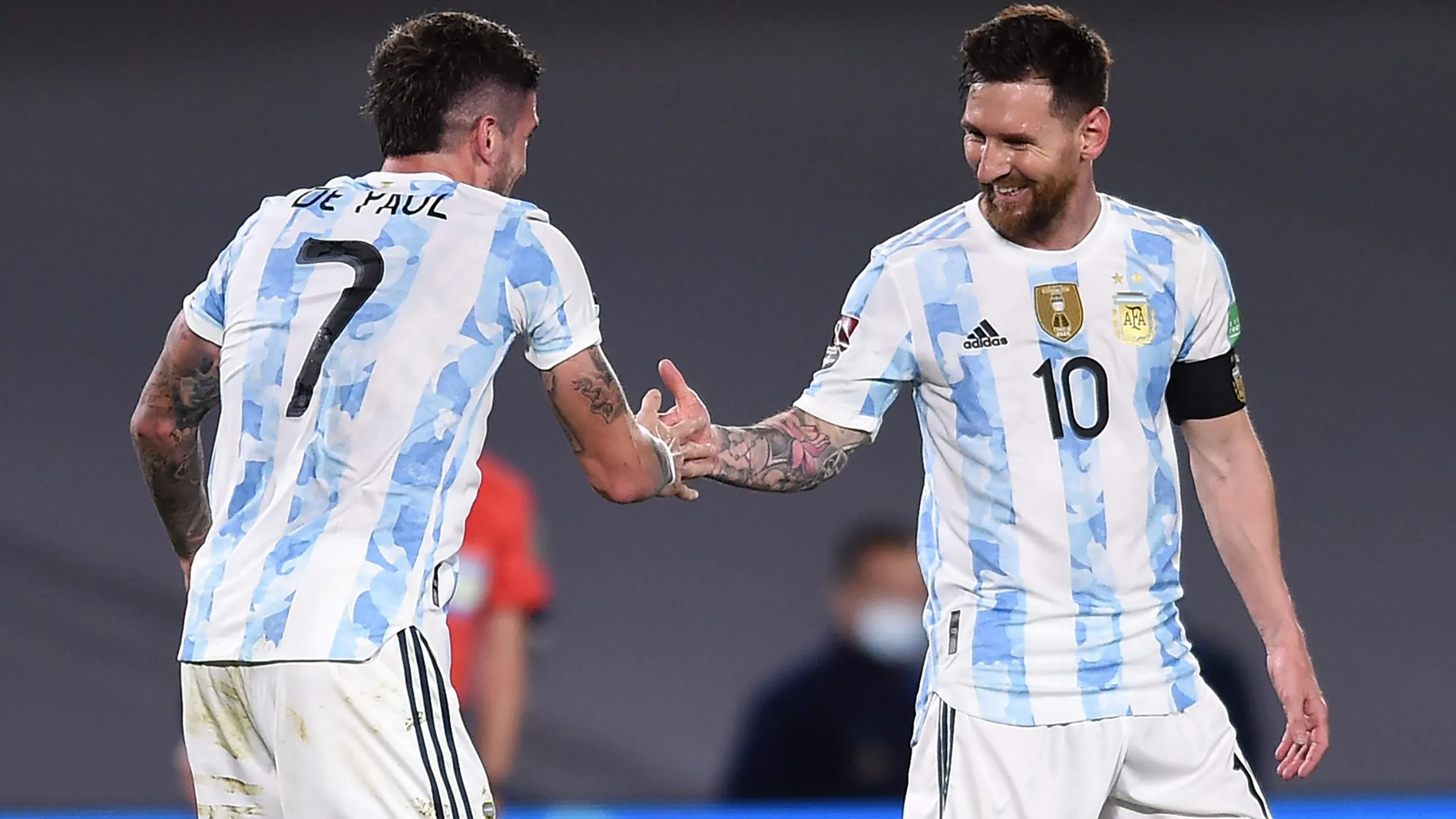 Rodrigo De Paul junto a Lionel Messi en la Selección Argentina. (Getty Images)