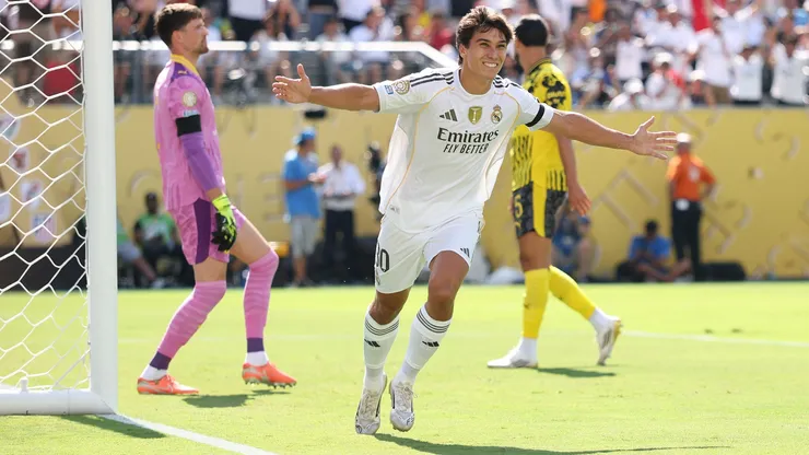 Gonzalo García celebra su gol ante Borussia Dortmund.