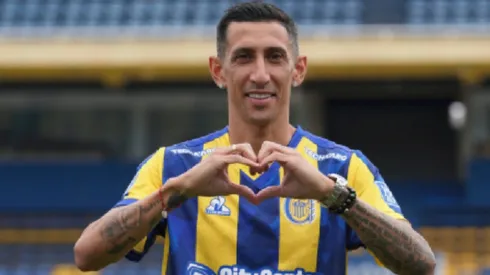 Ángel Di María en la presentación como nuevo jugador de Rosario Central. (@ESPN)